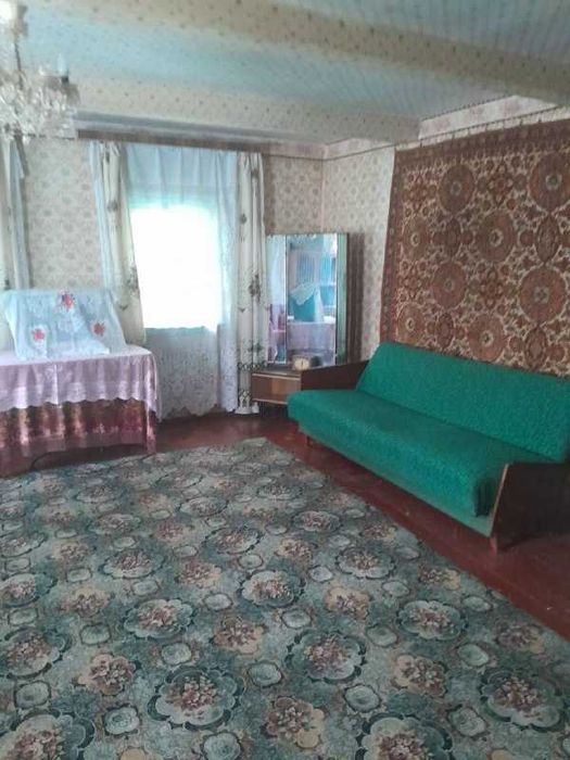 Продаж будинку в селі Берестянка.Літня кухня,погріб,криниця.