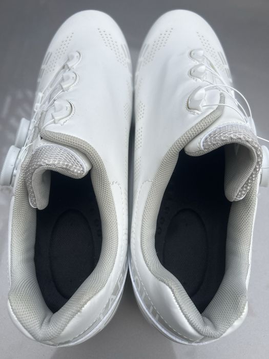 Sapatos BTT Novos 43