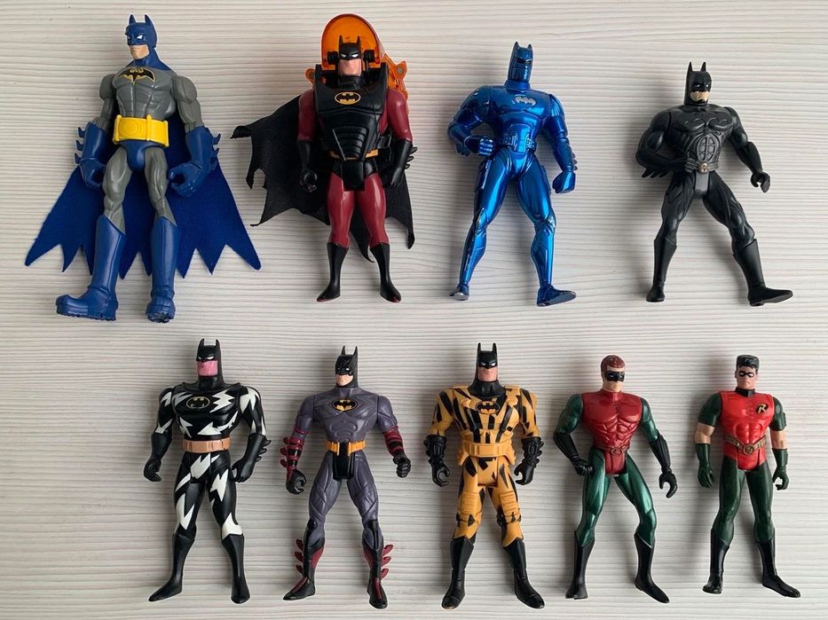 Фигурки Бэтмен разных годов DC Comics Kenner Batman Бетмен
