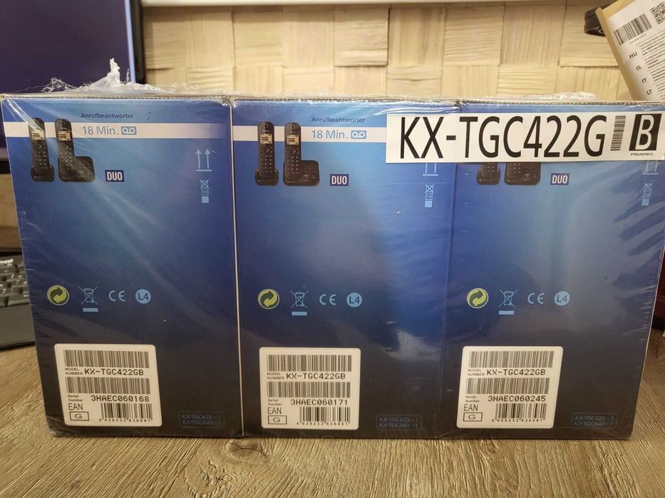 Радіотелефон Panasonic KX-TGC 422GB
