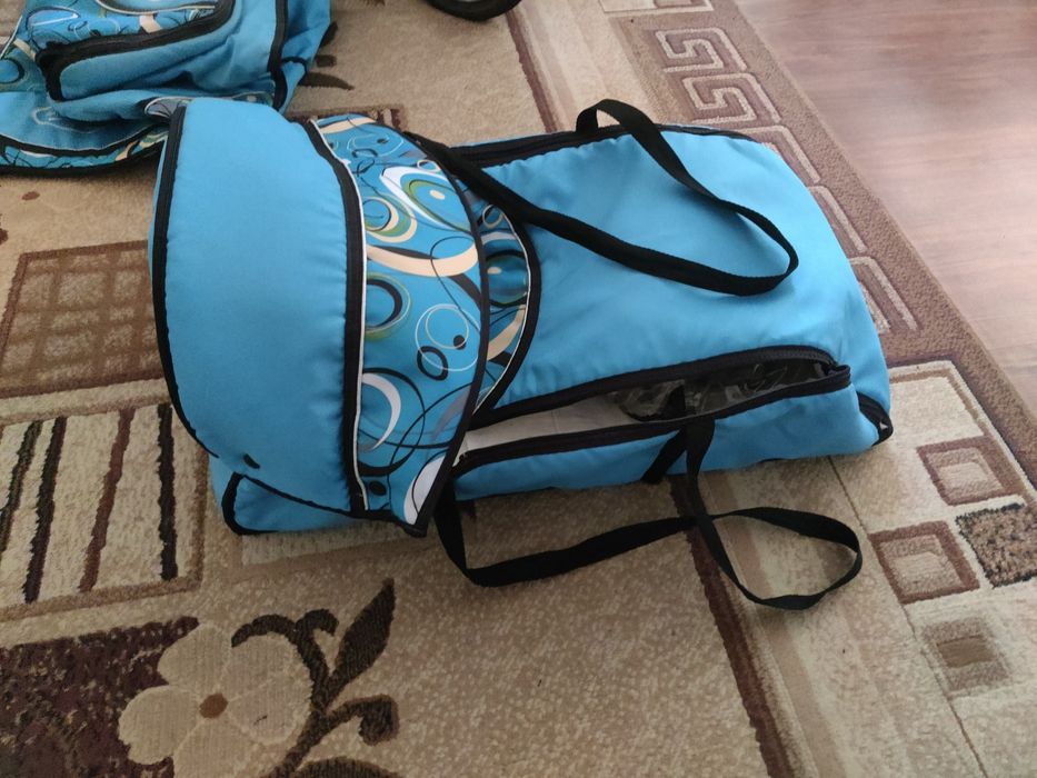 Коляска.  , візок.