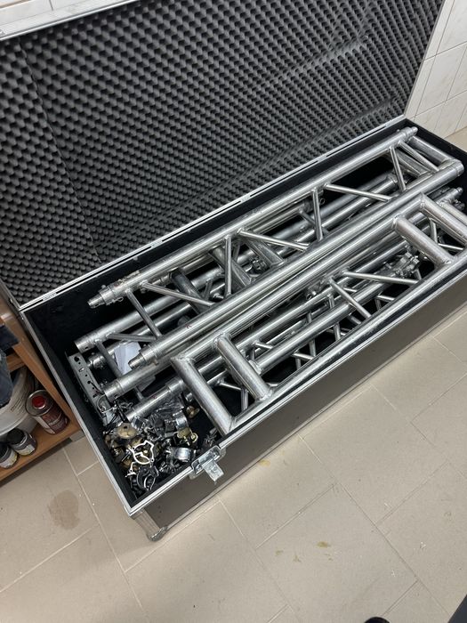 Rampa estradowa solidna