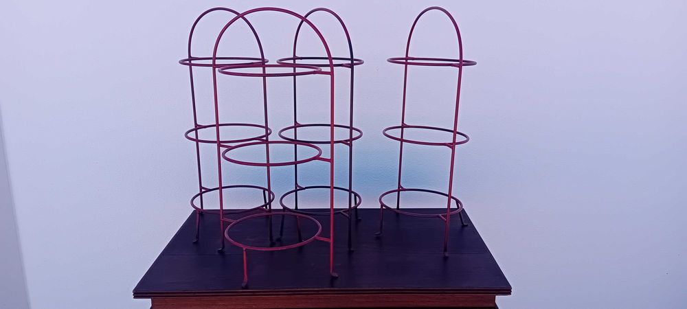 Expositor para pratos pastelaria em ferro pintado!