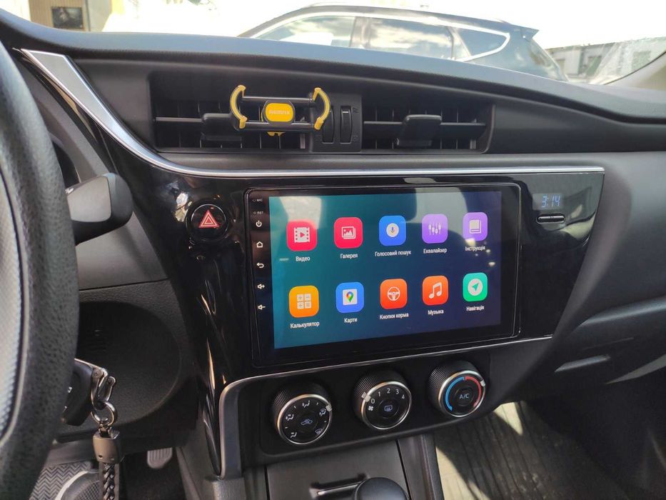 Штатная магнитола для Toyota Corolla E180 2016-2019 установка магнитол