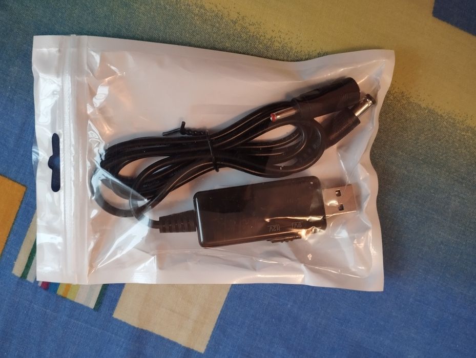 USB адаптер 9-12В з дисплеєм для роутерів та модемів