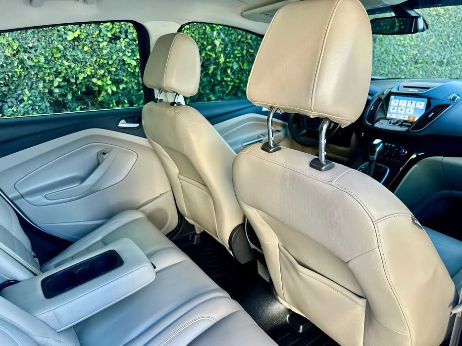 Ford C-Max      2017