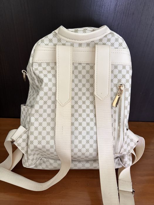 Mochila feminina
