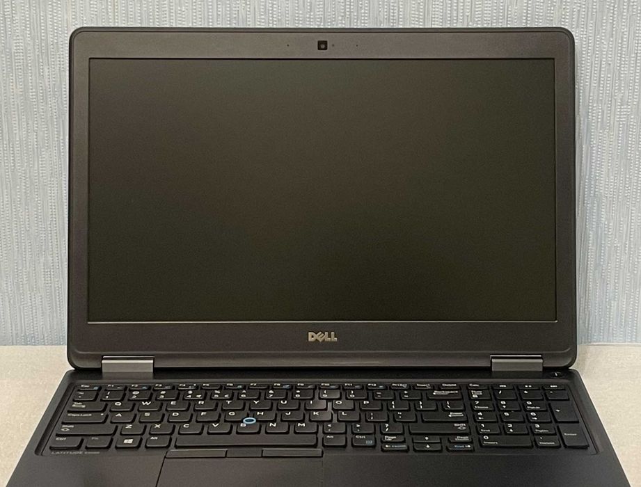 Dell Latitude E5550 / i5-5300U (2.3GHz) / 8 / 128 Gb / підсвітка