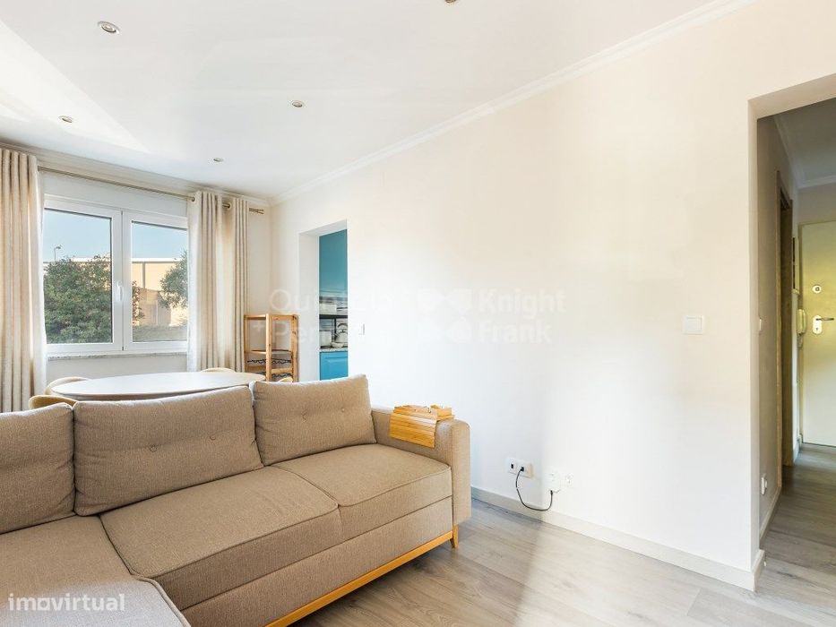 Apartamento T2+1 para arrendamento mobilado na Encarnação