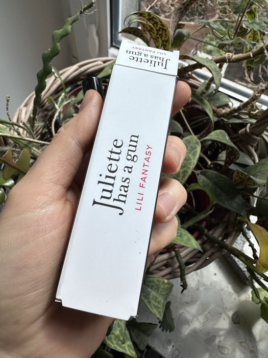 Juliette Has A Gun Lily Fantasy mini flakon 5 ml używane ubytek lilia tuberoza guma balonowa gourmand