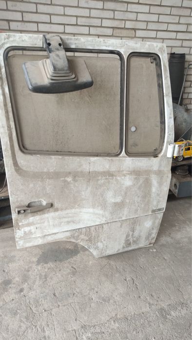 Двері мерседес еко повер  814 811 817. 1117 екоповер