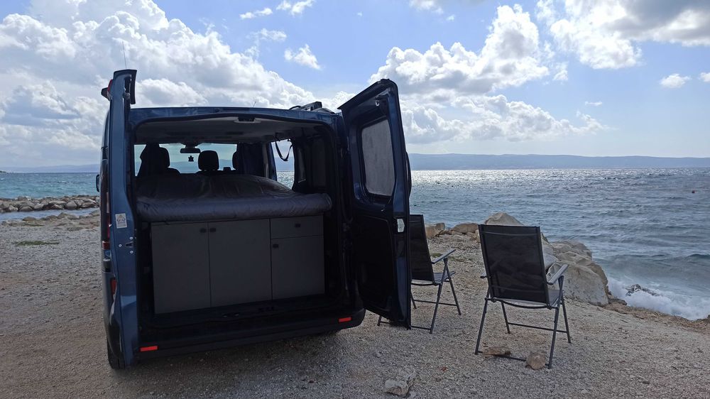 Wyposażenie samochodowe Bus  camper Renault Trafic Opel VivaroLONG itp