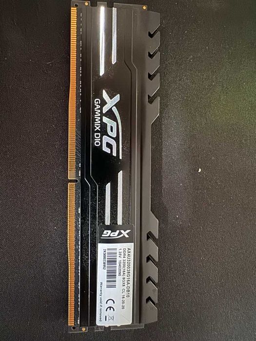 pamięć RAM ADATA XPG GAMMIX D10 DDR4 32GB (4x8GB) 3200MHz CL16