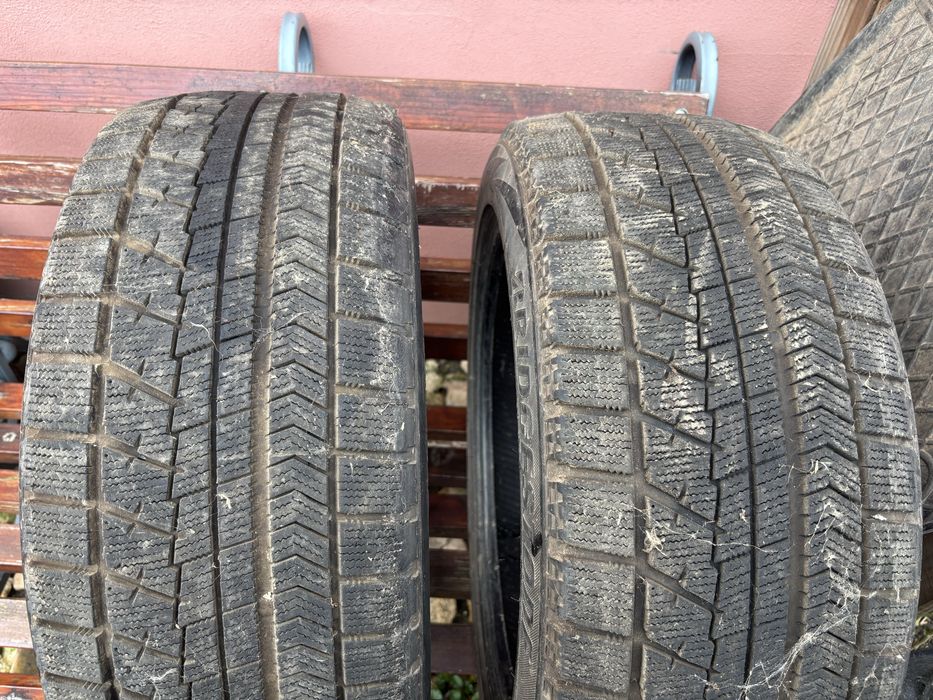 Резина зима Bridgestone 245 45 R17