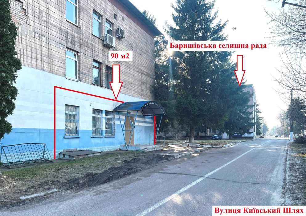Фасад 90 м2 в центрі біля Укрпошти. 1 поверх, окр. вхід. Без Комісії!