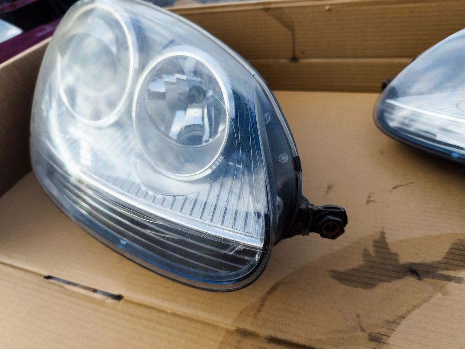LAMPY Przód golf V GTI XENON
