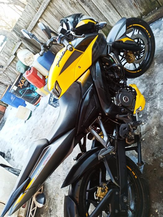 Продам мотоцикл bajaj