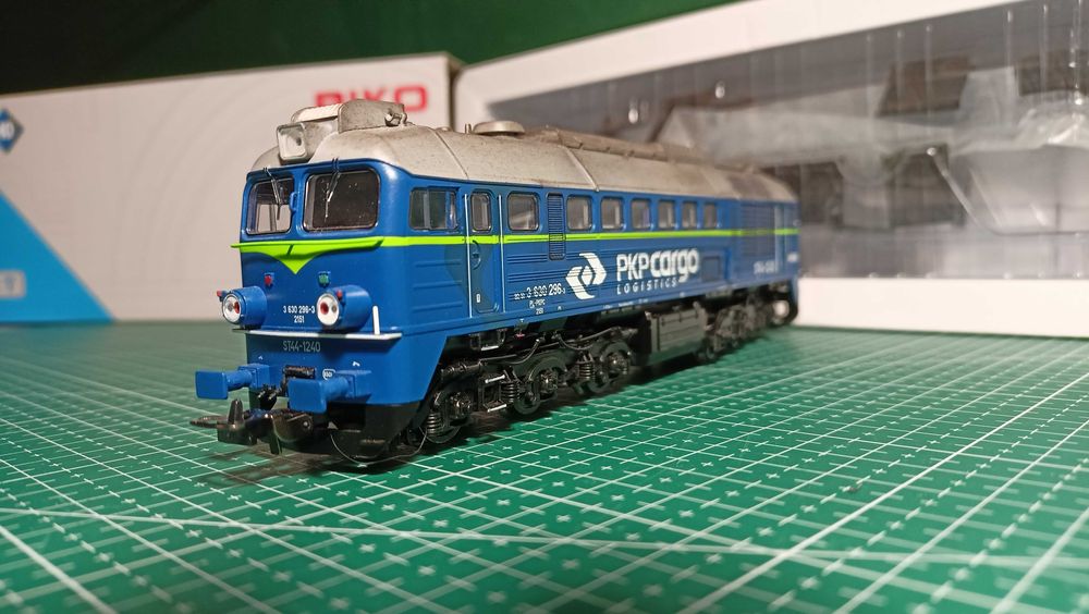 Lokomotywa ST44-1240 Piko 52812 PKP Cargo H0