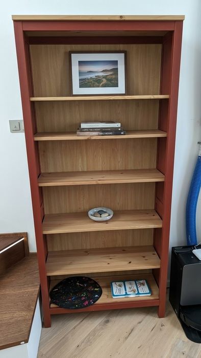 Regał Ikea Hemnes czerwony