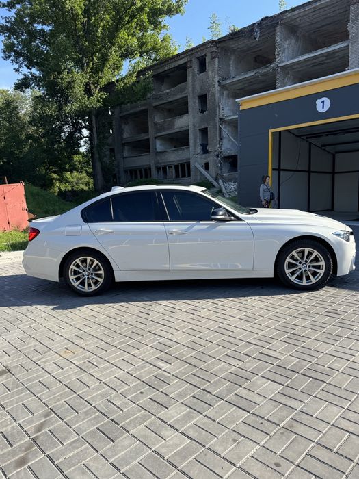 Продам BMW f30 2018 года