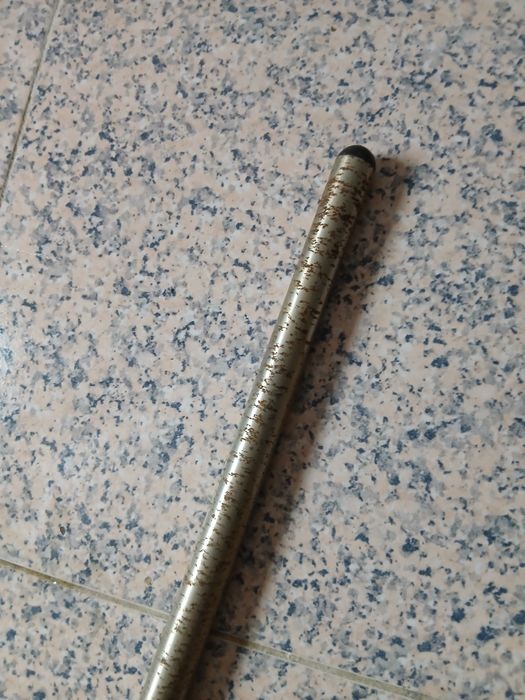 Cabide de Pé de Ferro ver fotos dos pés