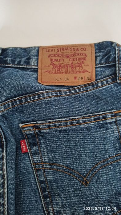 Calças Levis modelo 534 senhora W29 L34