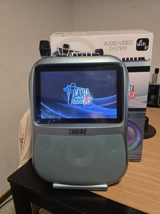 Sistema de Karaoke Profissional Canta Tu Pro (Ecrã Tátil 14" + Wi-Fi)