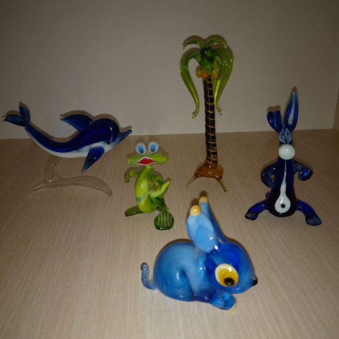 Фігурки декоративні