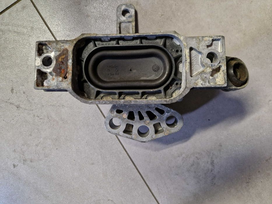 Łapa poduszka silnika Opel Insignia A 2.0 CDTI 130 KM 1322.7717