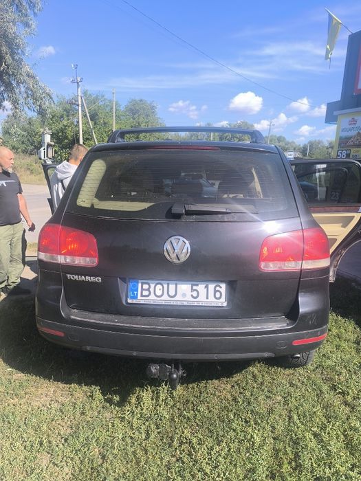 Автомобіль Volkswagen Touareg