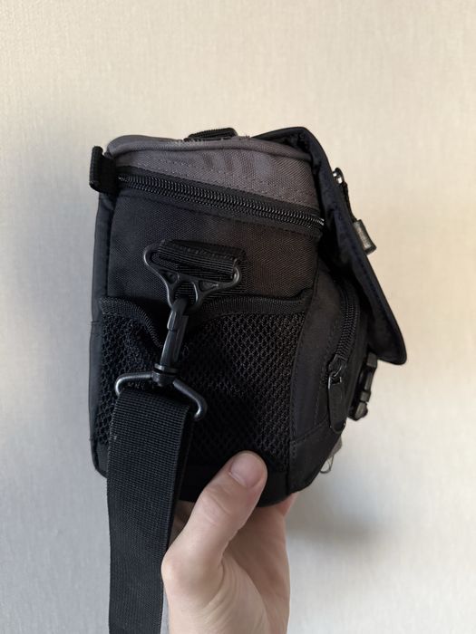 Сумка Lowepro Nova Mini AW