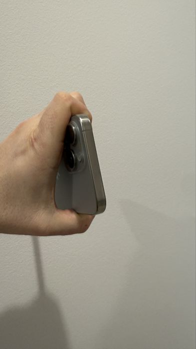 IPhone 15 Pro Max 1Tb e-sim