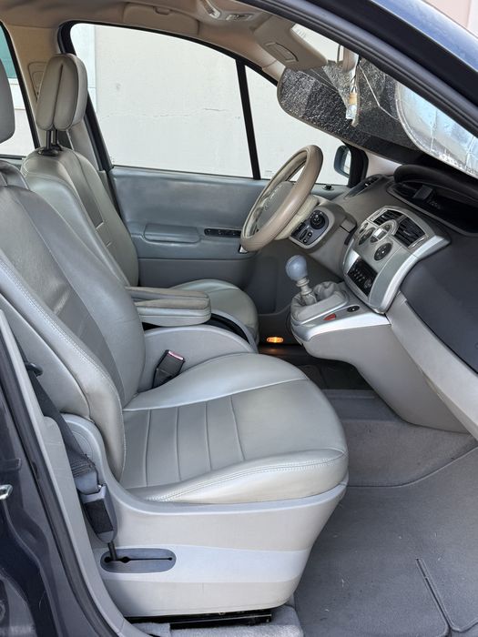 Renault scenic 7 lugares