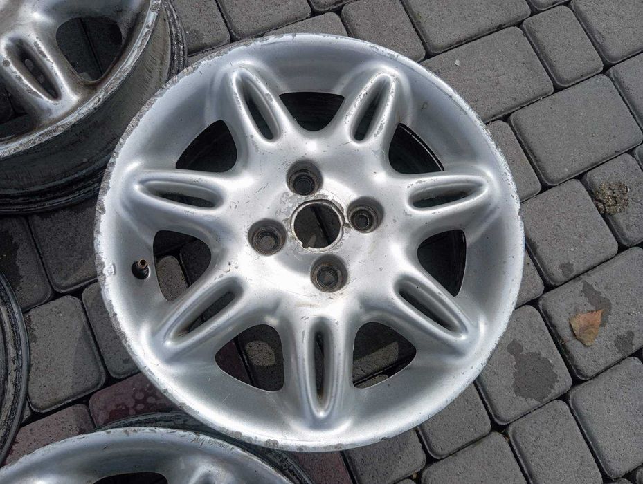 Титани 4х100 r15 et 45 5.5j диски литі алюміній ваз Ланос Opel