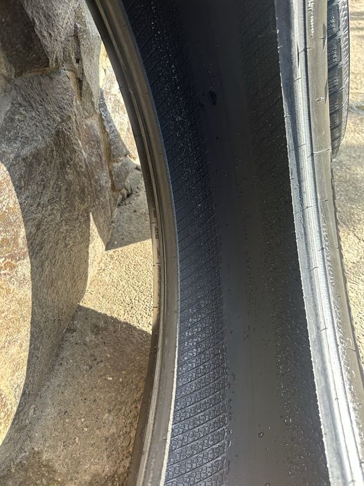 Шини зимові 225/66R17