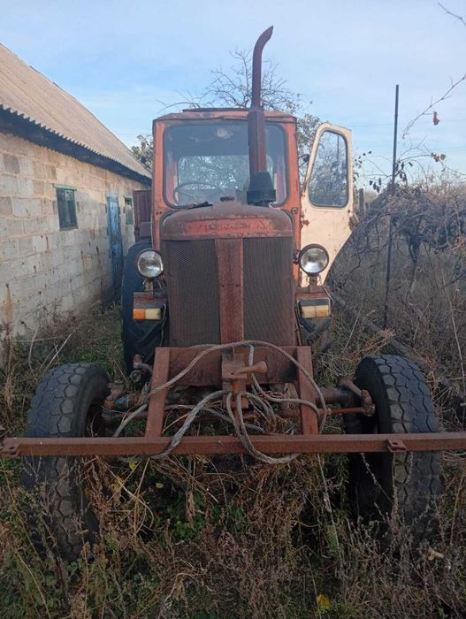 Трактор ЮМЗ 6 1975року