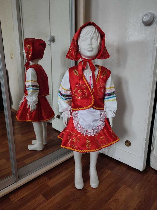 Костюмы на детские утренники (зверята, платья, персонажи)