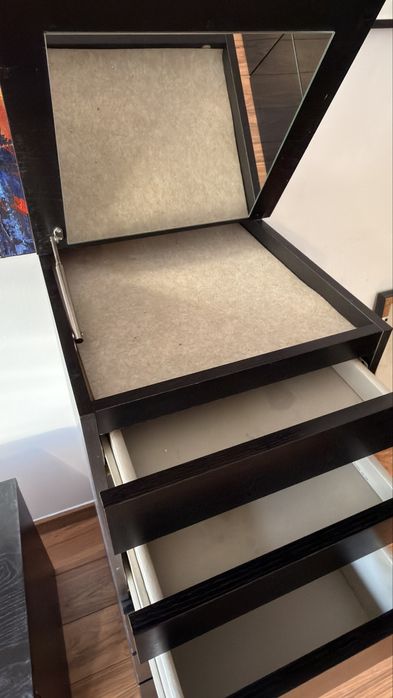 IKEA MALM – Cómoda + 2 Mesas de Cabeceira