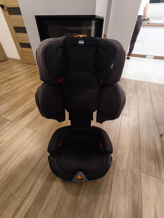 Fotelik samochodowy Chicco 15-36 kg isofix  bezpieczny