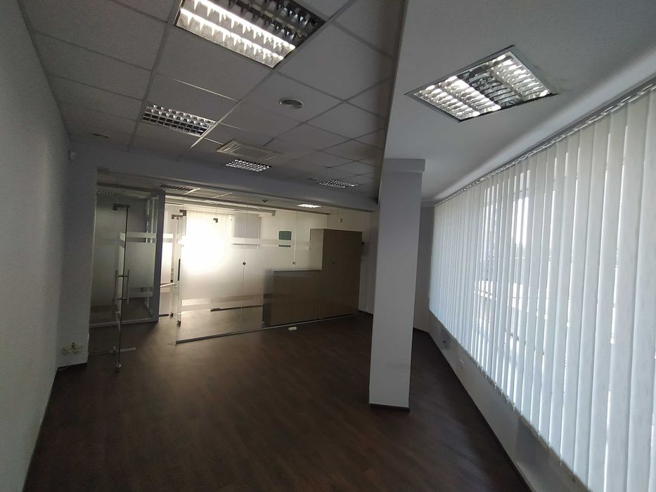 Продаж офісу 394м2/ м. Наукова/ БЦ Форум