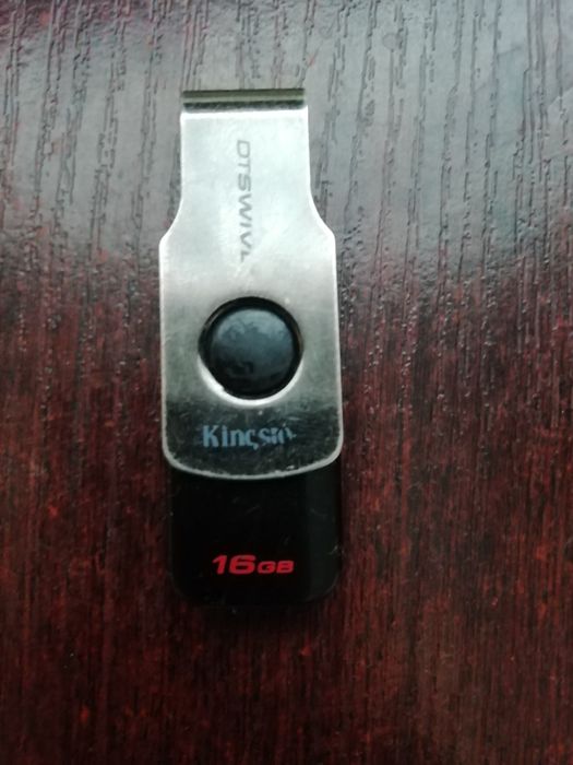 USB Флешка 16 гб