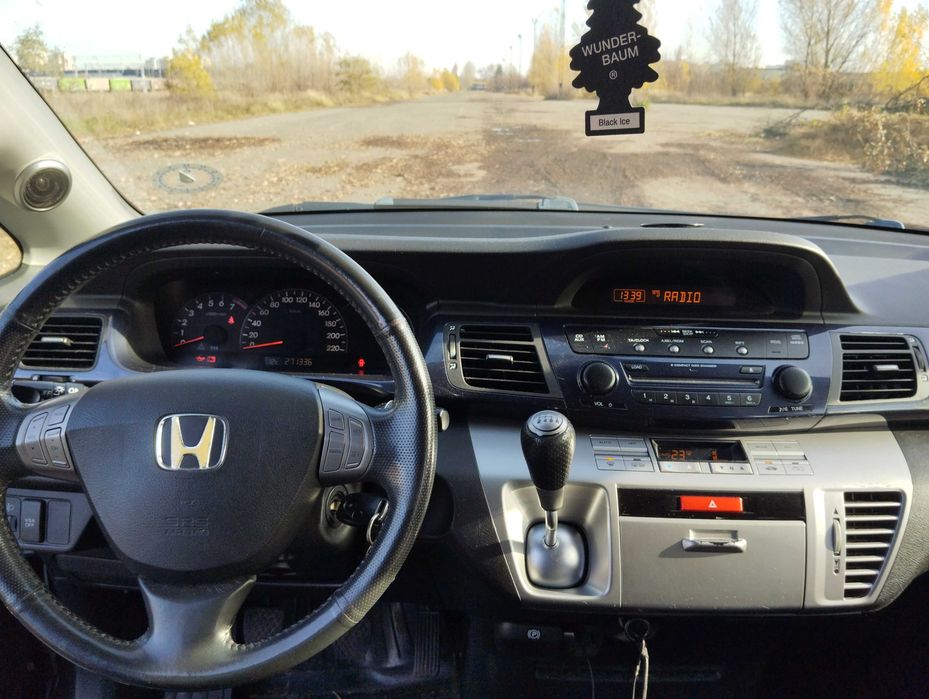 Honda FR-V 1.8 2007 r.