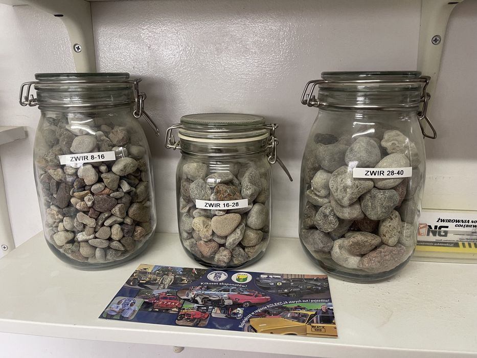 Piasek , sol,mieszanka  , piasek w workach, ziemia ogrodowa