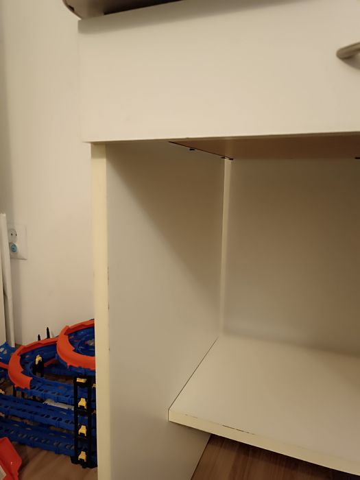 Biurko szkolne białe szuflada szafka przedszkola