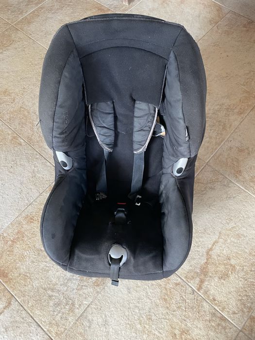 Carrinho bebé + Cadeiras