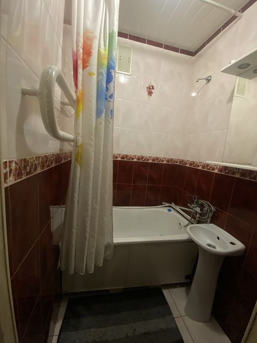 Продаж 3 кімнатної квартири в центрі міста на 2 поверсі