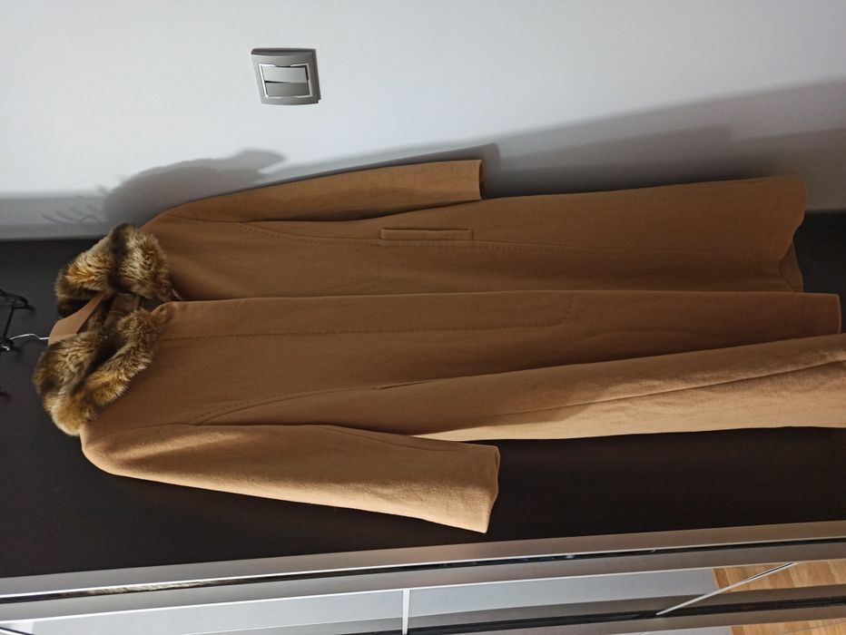 Płaszcz 70% wełna dziewicza