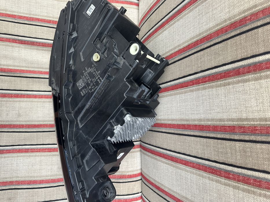 Фара Audi Q4 E-tron