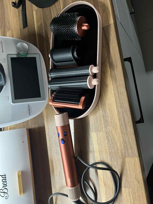 Suszarka Dyson airwap complete stan nowy