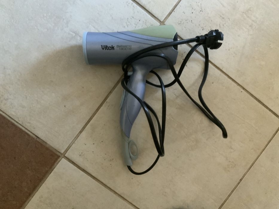 Фен Vitek bellisimo 1800